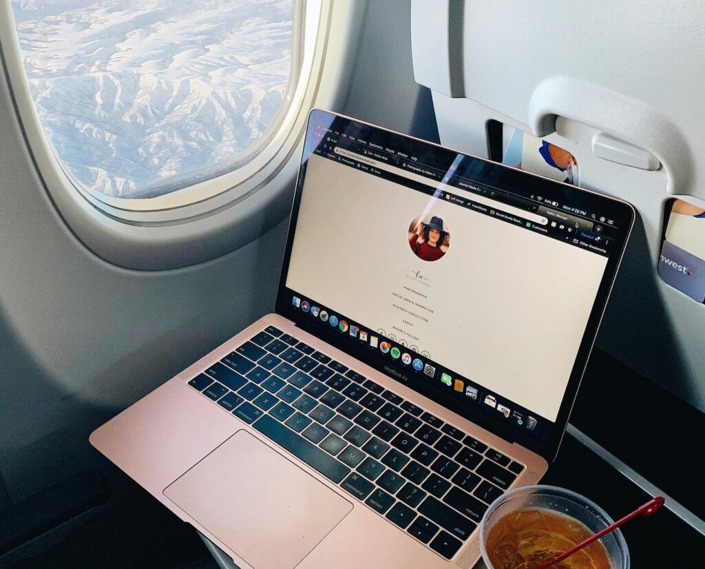 Things to do on a long flight 1